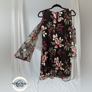 Cute Floral Embroidered Dress Sz S